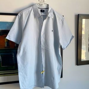 Obey XL short sleeve shirt - freshly professionally cleaned